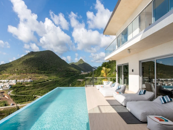 Luxury Oceanfront Villa in Indigo Bay, St. Maarten - Your Dream Getaway